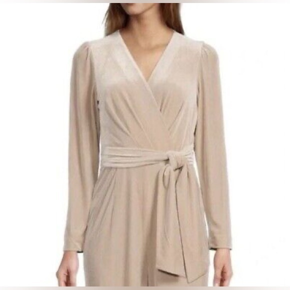 Antonio Melani Miranda Velvet Jumpsuit size 2 NWT V-Neck Tie Waist Wide Leg - Picture 3 of 11